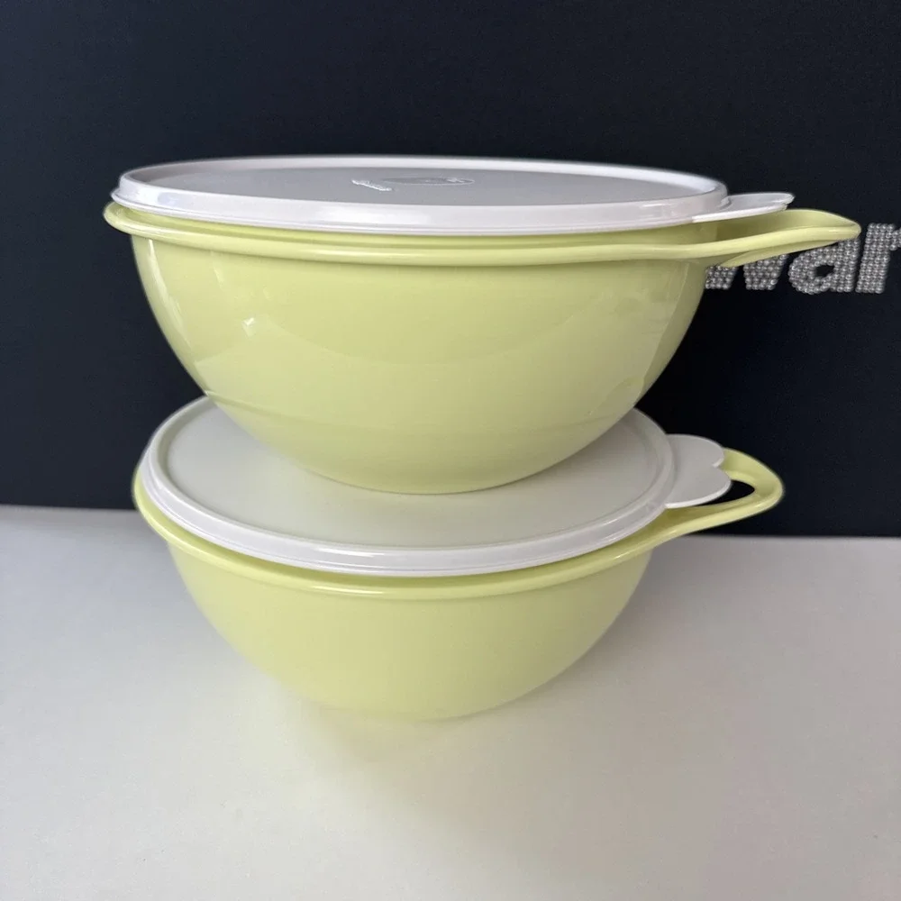 Tupperware Thatsa Jr Mixing Bowl 12 cup Light Celery Green White Seal Set Of 2 !